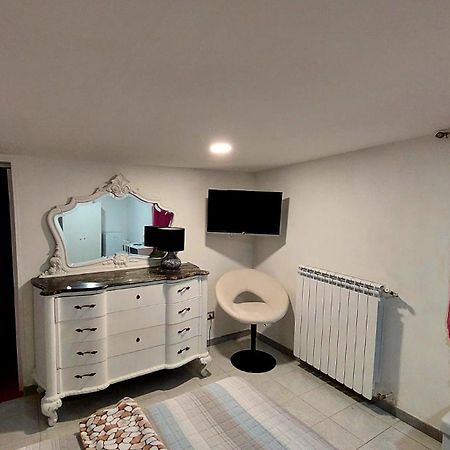 Il Mirto E La Rosa Bed & Breakfast Arenella  Ngoại thất bức ảnh