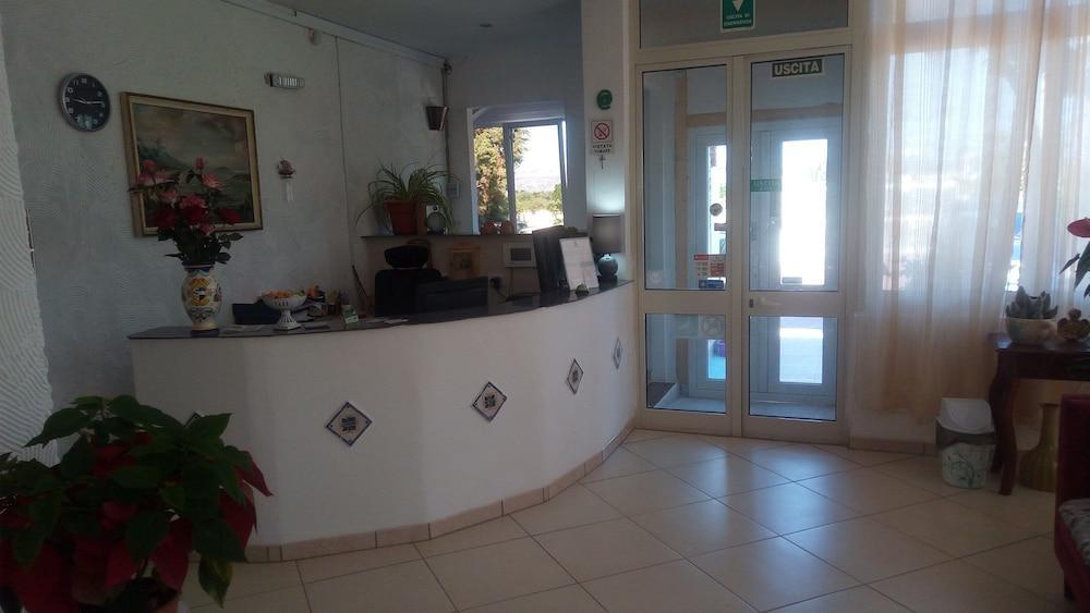 Il Mirto E La Rosa Bed & Breakfast Arenella  Ngoại thất bức ảnh