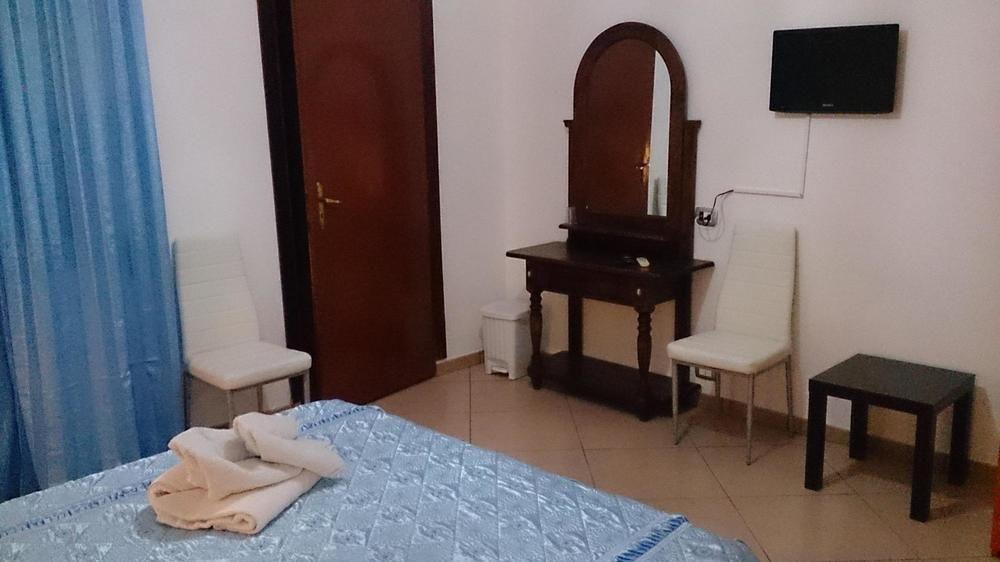 Il Mirto E La Rosa Bed & Breakfast Arenella  Ngoại thất bức ảnh