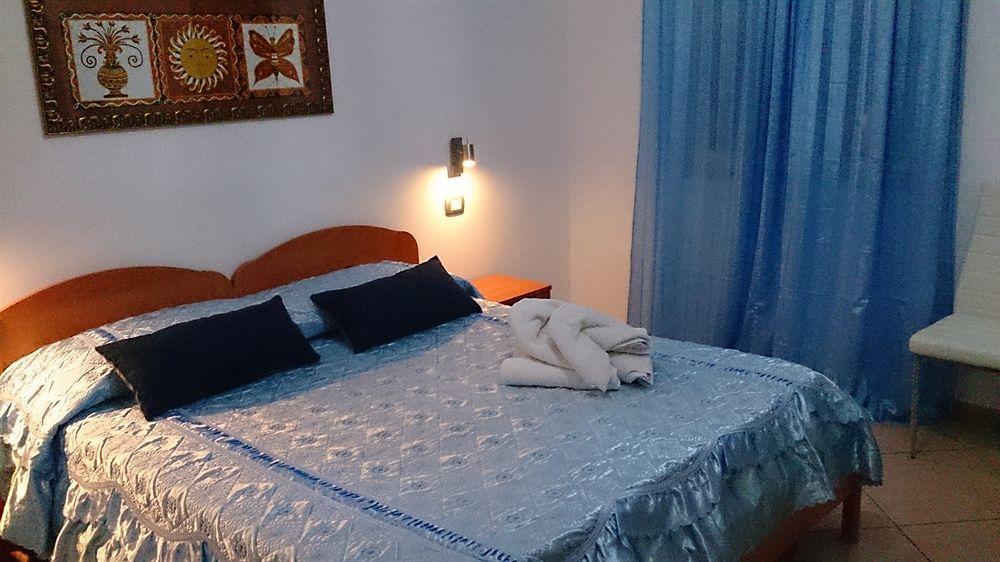 Il Mirto E La Rosa Bed & Breakfast Arenella  Ngoại thất bức ảnh